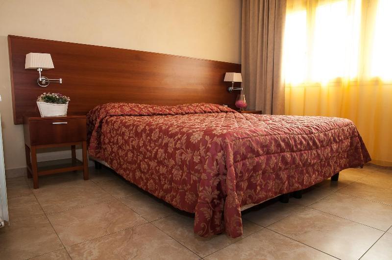 Hotel Demar أولبيا المظهر الخارجي الصورة