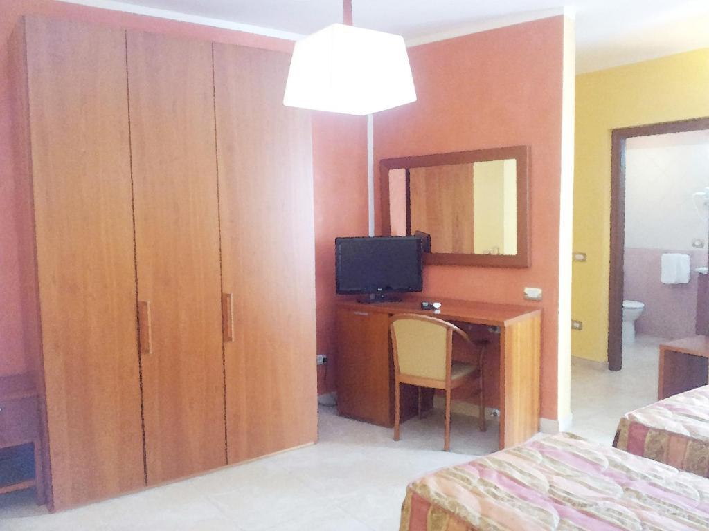 Hotel Demar أولبيا المظهر الخارجي الصورة